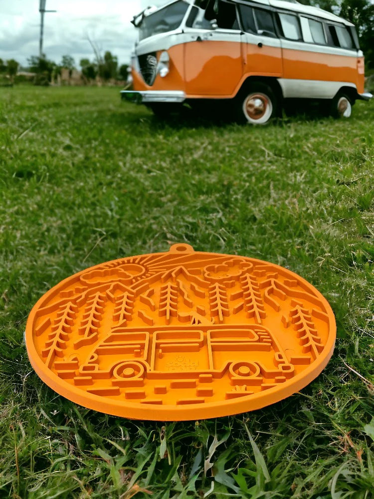 SodaPup Whale Design Lick Mat With Suction Cups