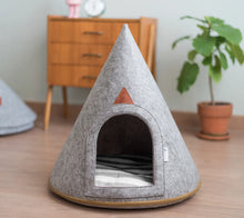 Load image into Gallery viewer, Nooee Pet Bella Pet Cave - XS
