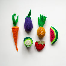 Cargar imagen en el visor de la galería, Juguetes de hierba gatera de frutas y verduras 
