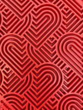 Cargar imagen en el visor de la galería, Lick Mat &quot;Love&quot; Diseño de corazón 
